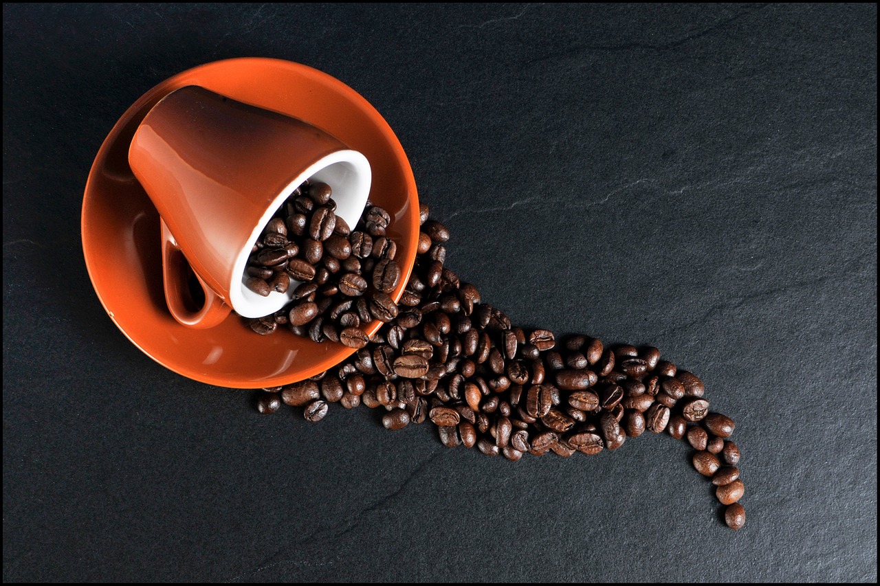 cafe-dekorasyonunda-yeni-trendler-rahatlik-ve-estetik-bir-arada
