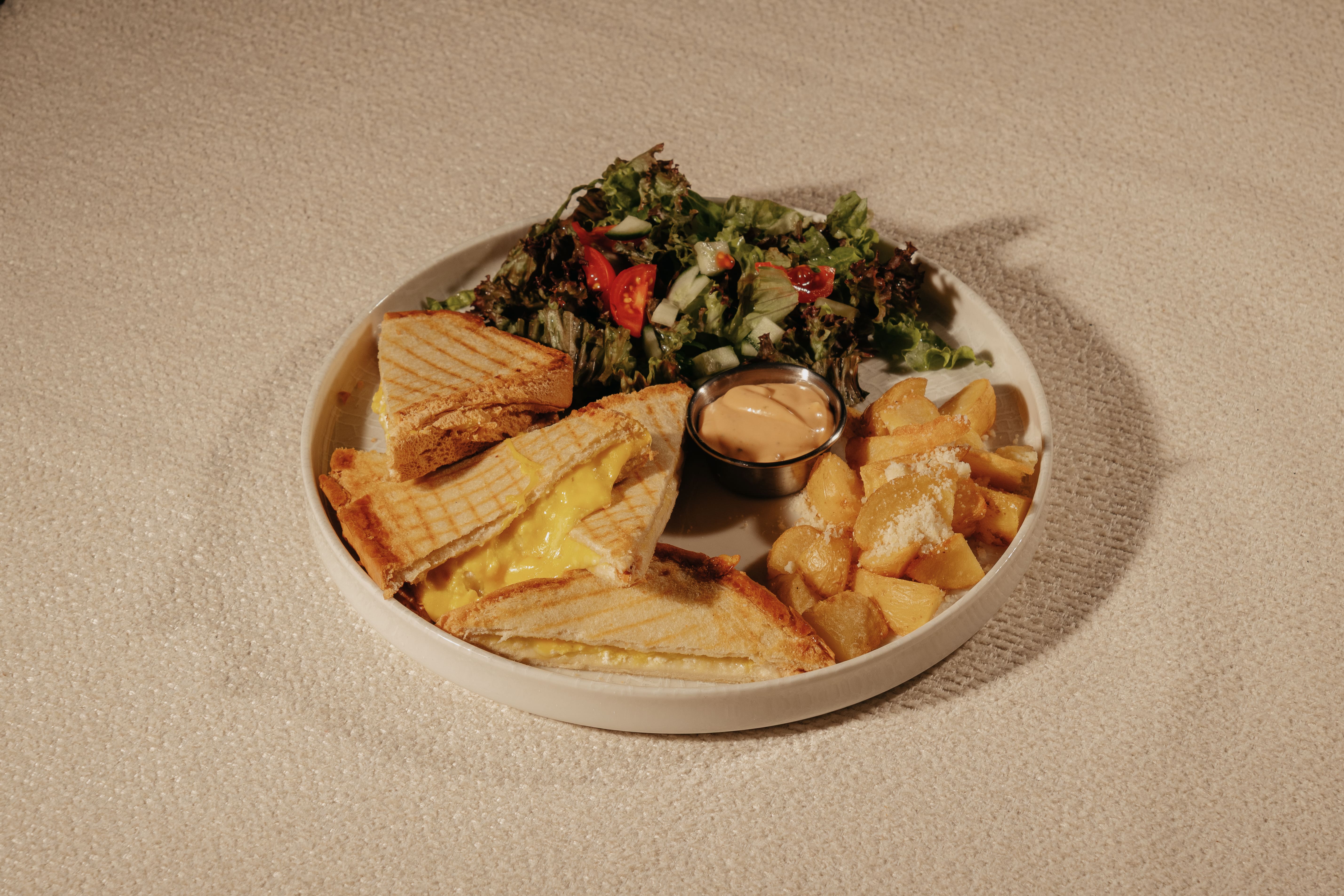 Erime Kaşarlı Tost