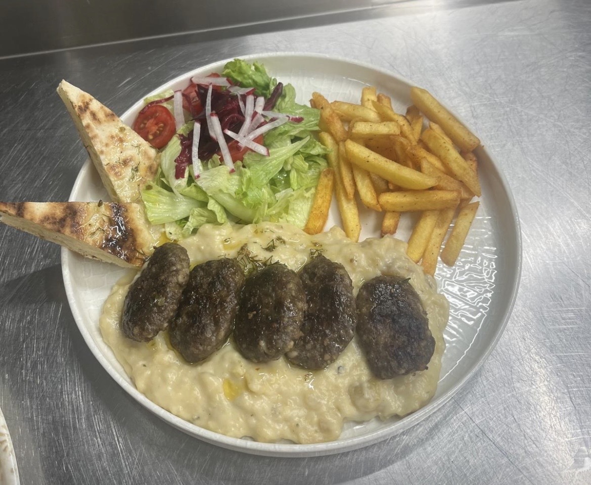 Beğendili ızgara köfte